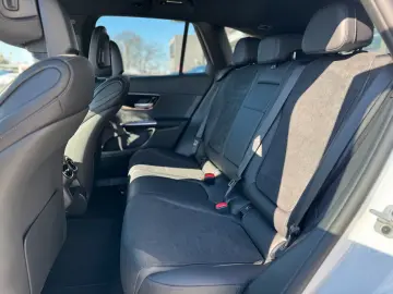 MERCEDES-BENZ GLC 220 d 4M AMG Night 360