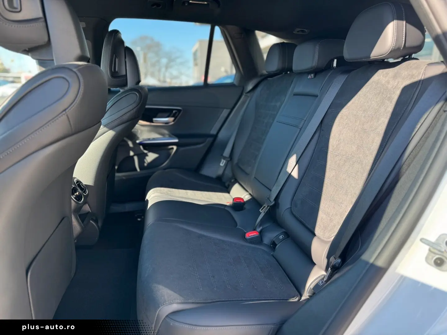 MERCEDES-BENZ GLC 220 d 4M AMG Night 360