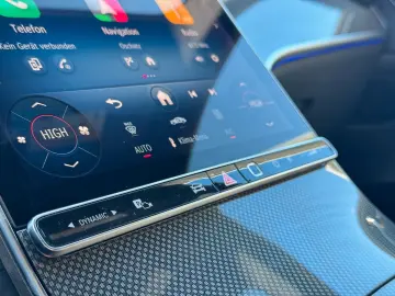 MERCEDES-BENZ GLC 220 d 4M AMG Night 360