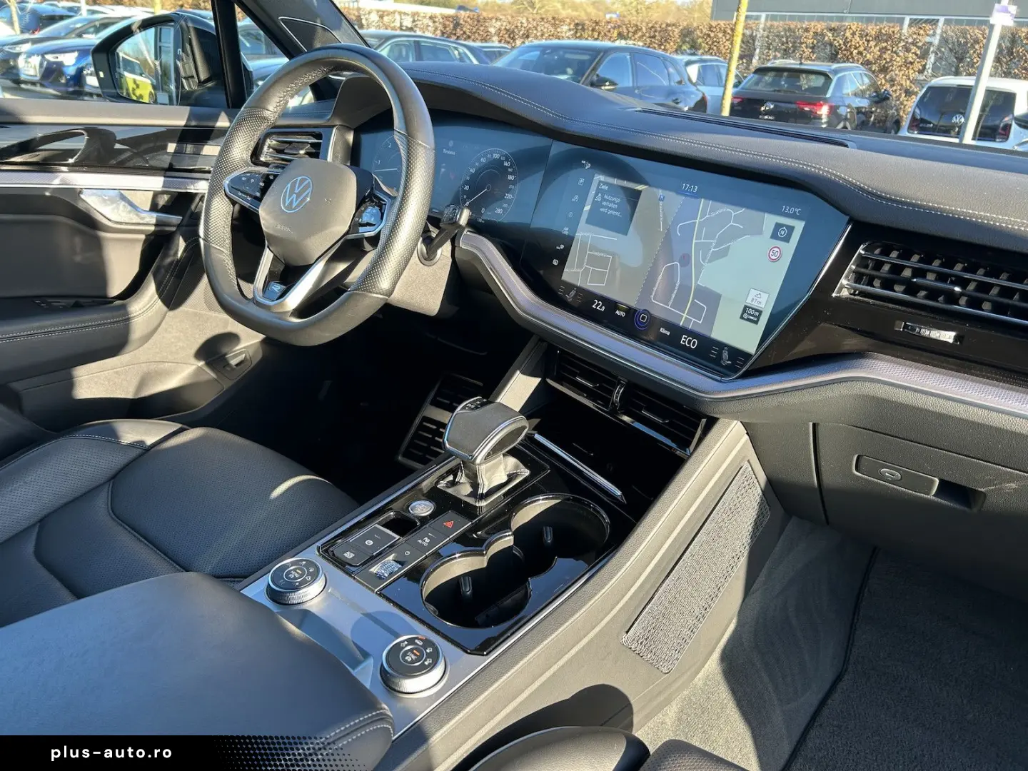 VW Touareg R-Line 4Motion IQ Standhzg Pano AHK 360