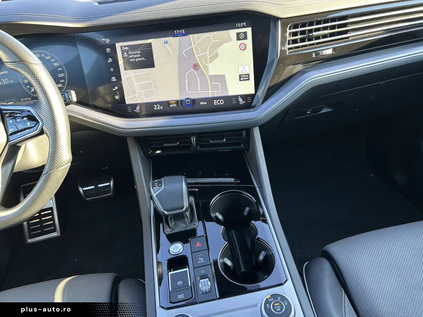 VW Touareg R-Line 4Motion IQ Standhzg Pano AHK 360