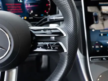 MERCEDES-BENZ GLC 220 d 4M AMG 360 Keyless Panoramic