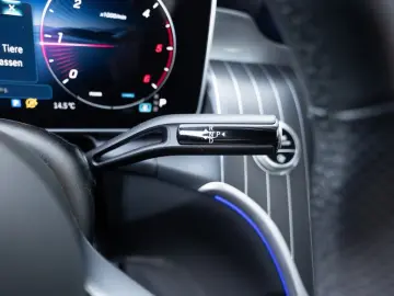 MERCEDES-BENZ GLC 220 d 4M AMG 360 Keyless Panoramic