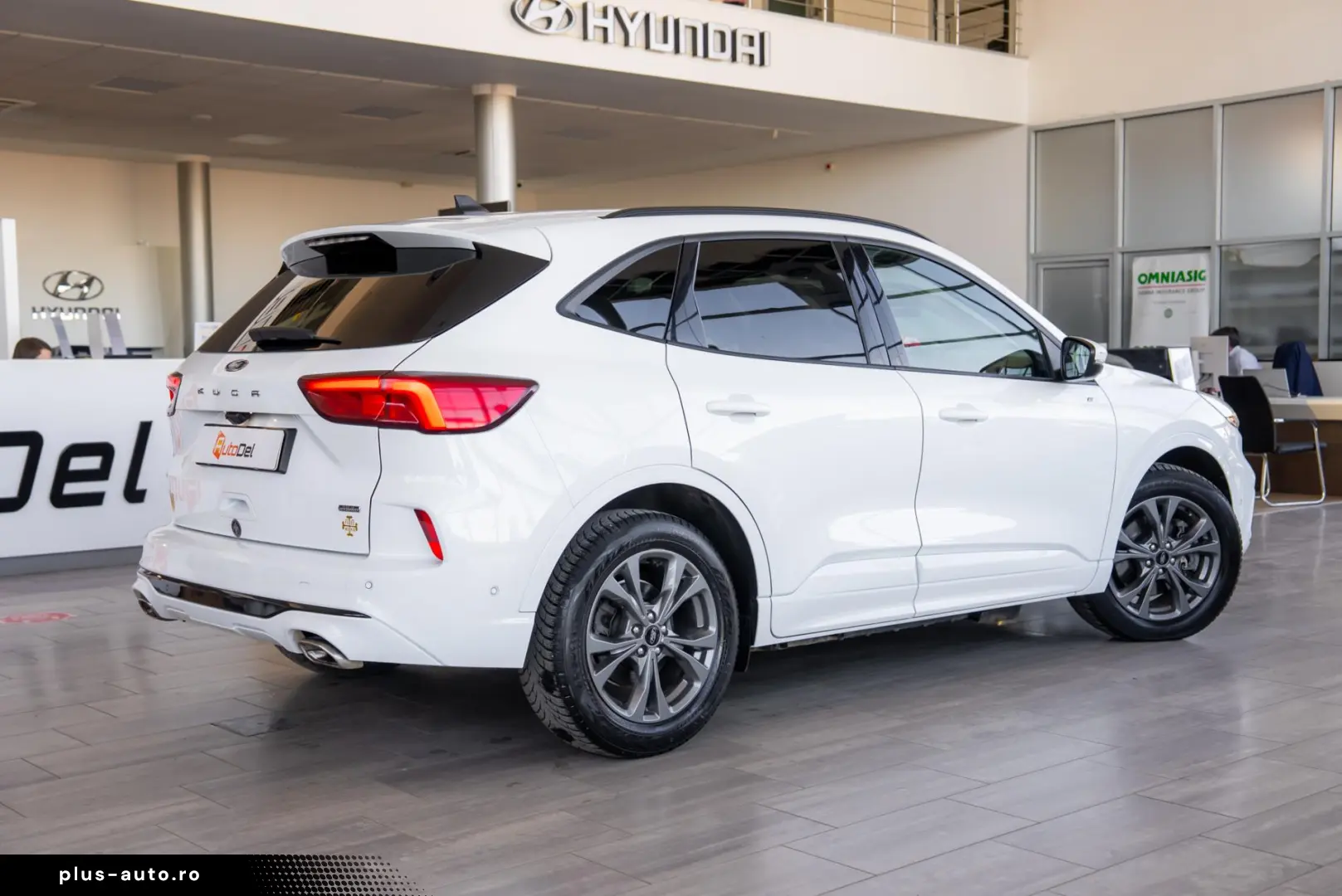 Ford Kuga 2.5L PHEV ST Line X