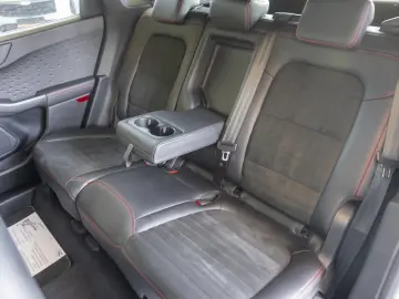 Ford Kuga 2.5L PHEV ST Line X