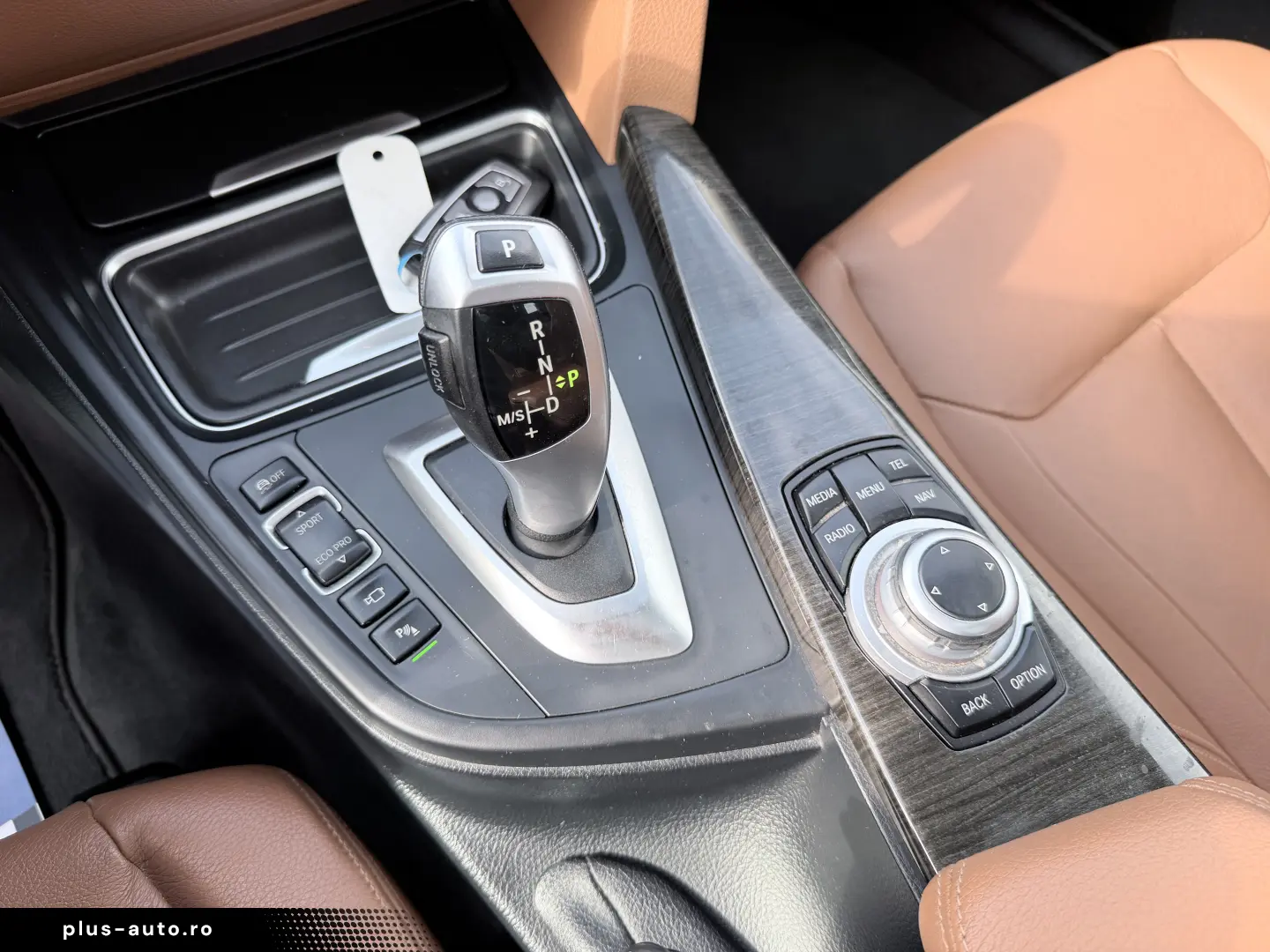 BMW Seria 3 320d xDrive Aut. Luxury Line