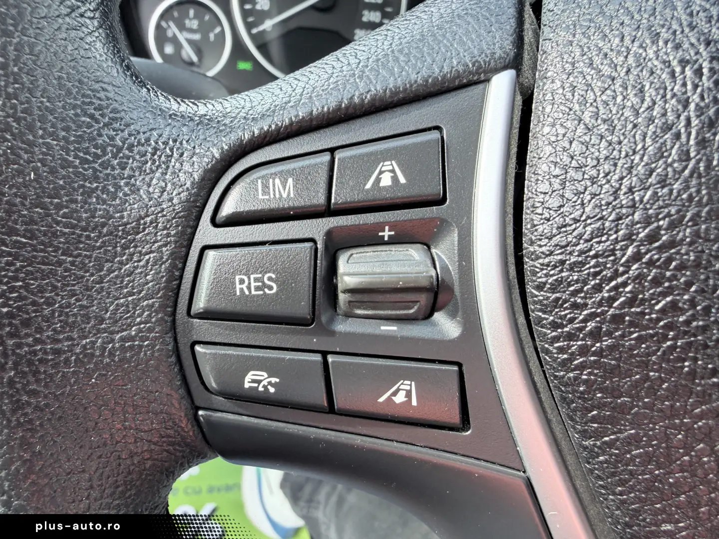 BMW Seria 3 320d xDrive Aut. Luxury Line