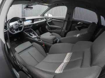 Audi A3 35 TDI Sportback S tronic S line