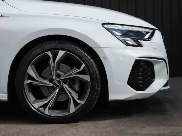 Audi A3 35 TDI Sportback S tronic S line