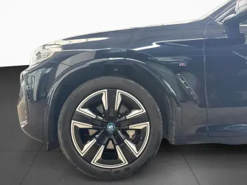 BMW iX3 M Sport LiCoPro DAPro ad. LED AHK SitzHz PA