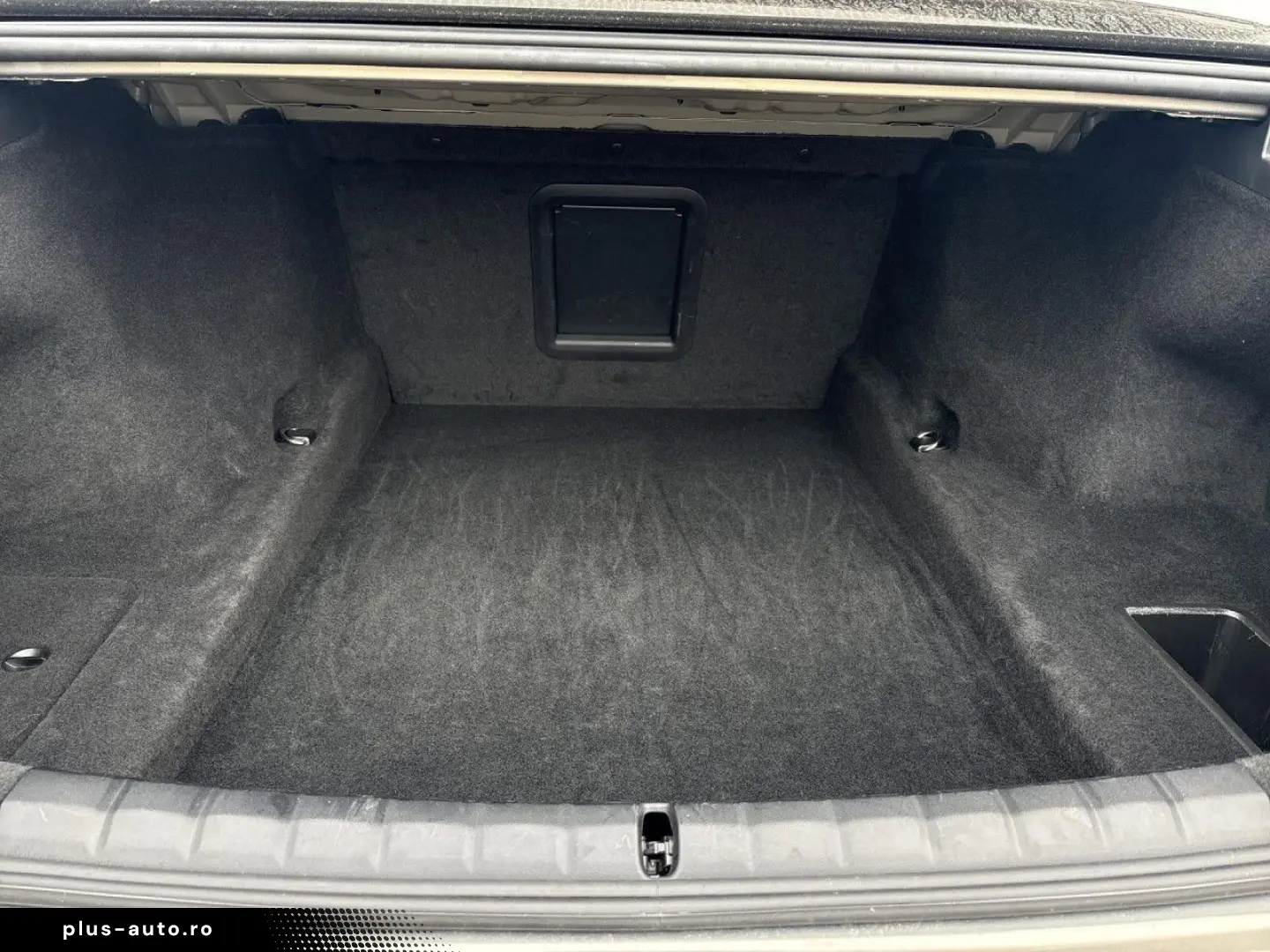 BMW 740d xDr M SPORT FondEnt AHK SkyL StHz 360 DAPro