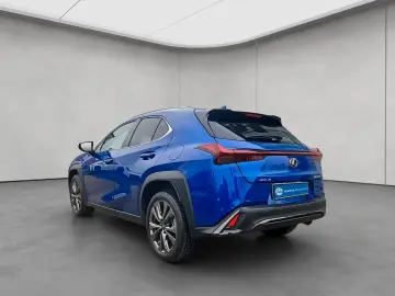 LEXUS UX 250h F-Sport Design