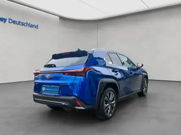 LEXUS UX 250h F-Sport Design