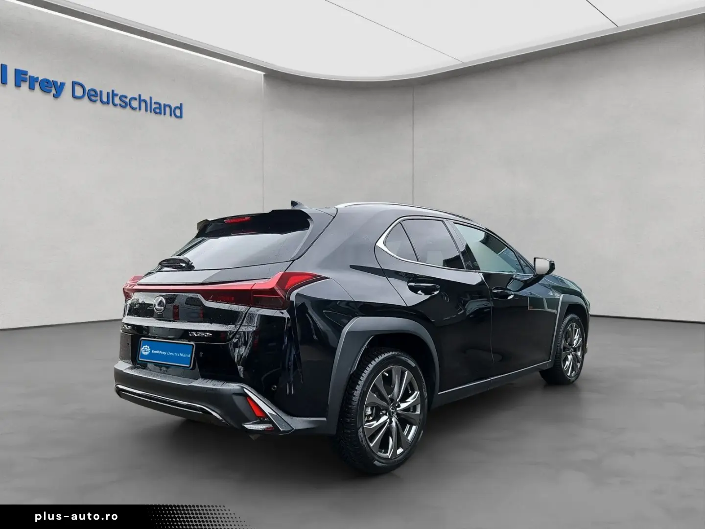 LEXUS UX 250h F-Sport Design