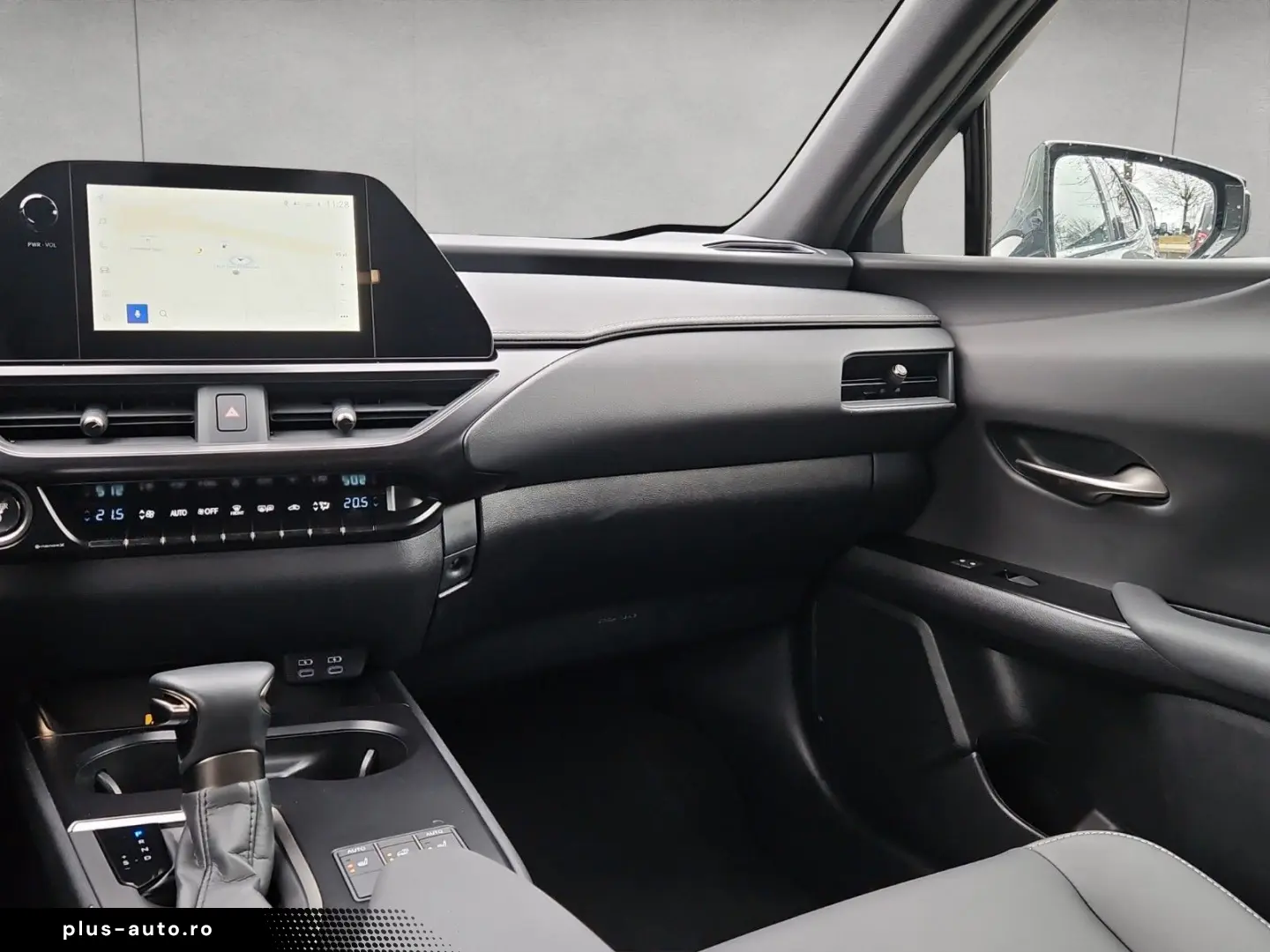 LEXUS UX 250h F-Sport Design