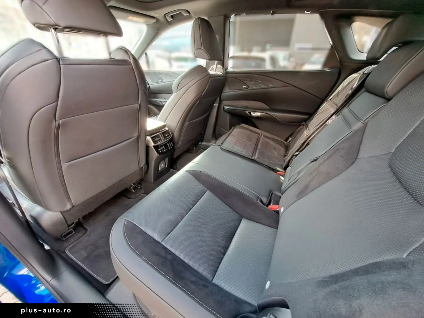 LEXUS RX 500h F-Sport Performance   Pano