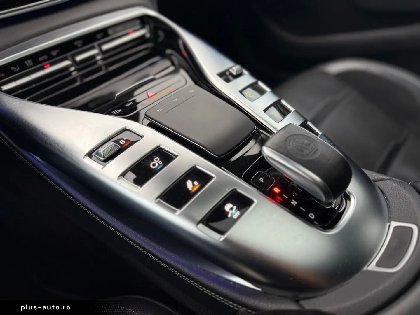 Mercedes-benz AMG-GT-4DOOR-COUPE