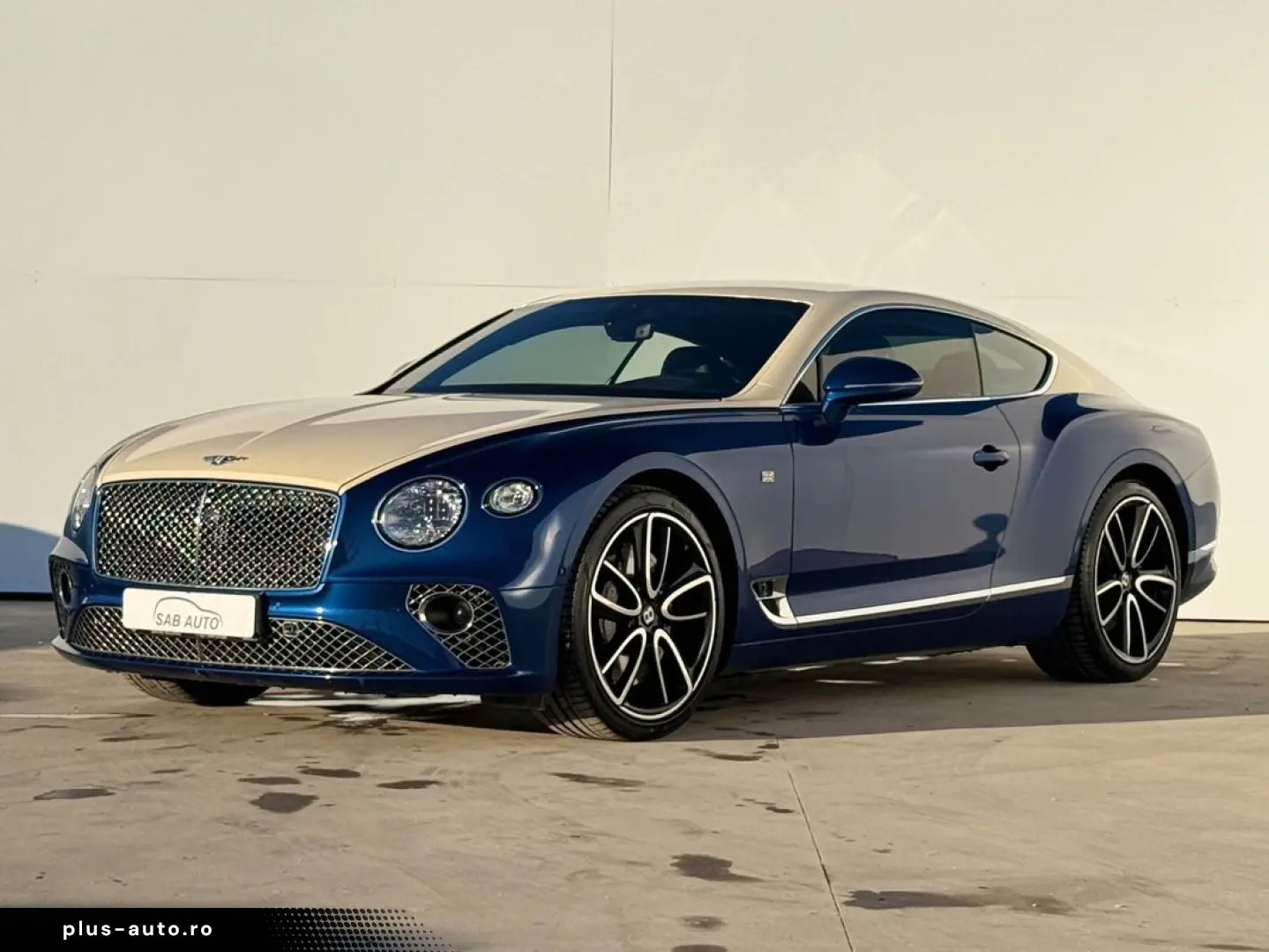 Bentley CONTINENTAL
