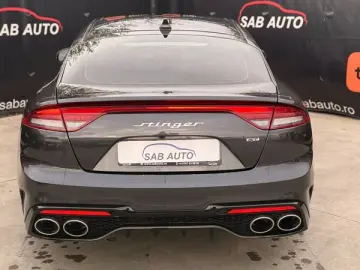 Kia STINGER