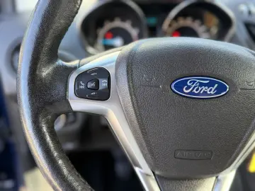 Ford TOURNEO-COURIER