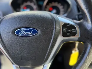 Ford TOURNEO-COURIER