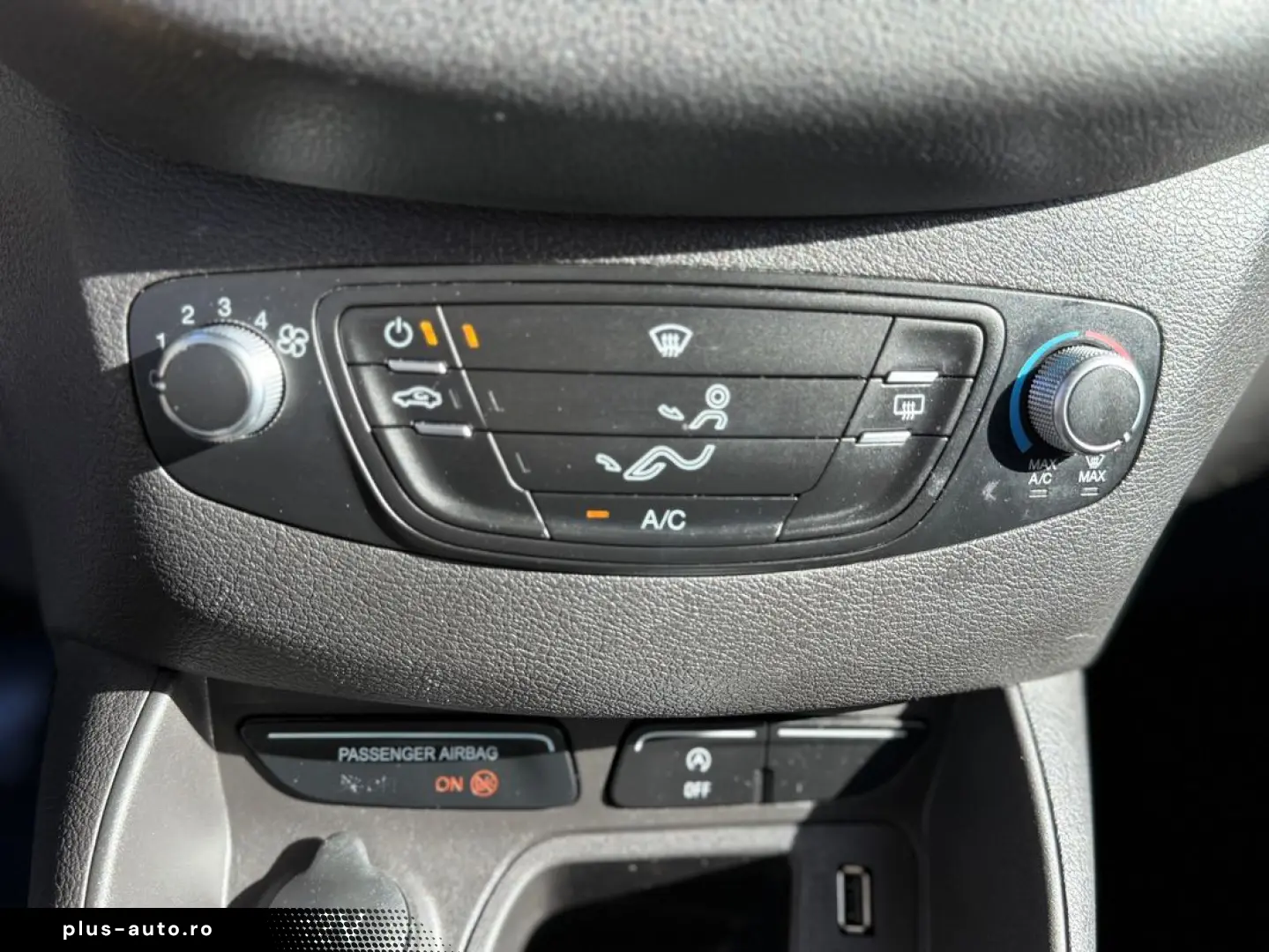 Ford TOURNEO-COURIER