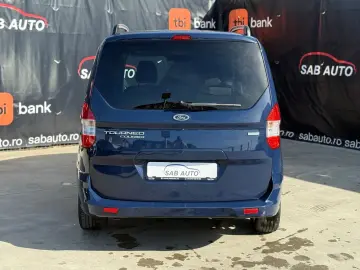 Ford TOURNEO-COURIER