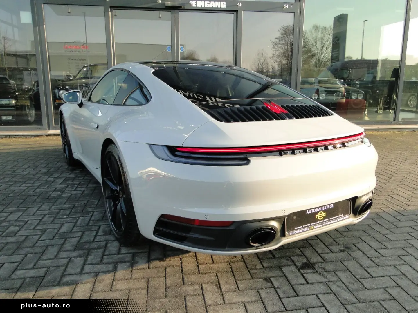 PORSCHE 992.1 CARRERA 1.HAND BOSE PANO LED KLAPPENAUSP.