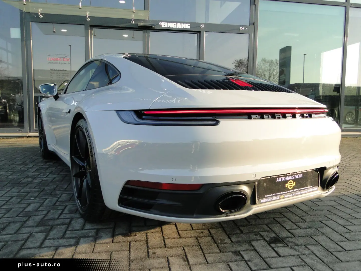 PORSCHE 992.1 CARRERA 1.HAND BOSE PANO LED KLAPPENAUSP.