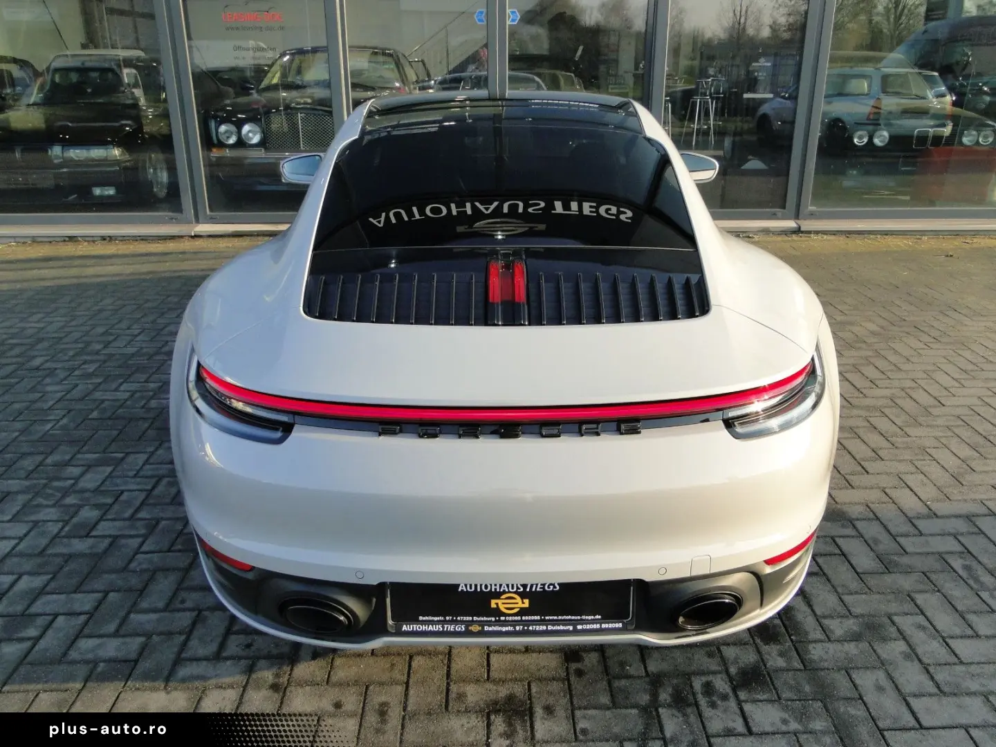 PORSCHE 992.1 CARRERA 1.HAND BOSE PANO LED KLAPPENAUSP.