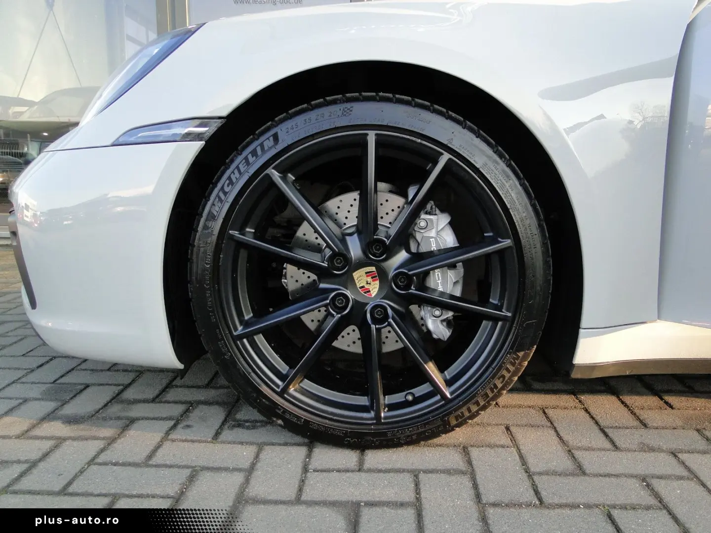 PORSCHE 992.1 CARRERA 1.HAND BOSE PANO LED KLAPPENAUSP.