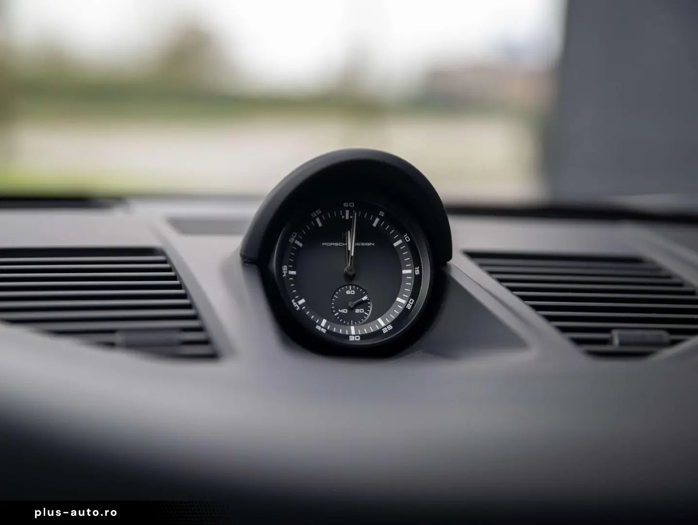 PORSCHE 992 .2 COUPE SPORTDES UITL HDMATR LIFT 360 INNO