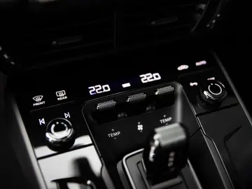 PORSCHE 992 .2 COUPE SPORTDES UITL HDMATR LIFT 360 INNO