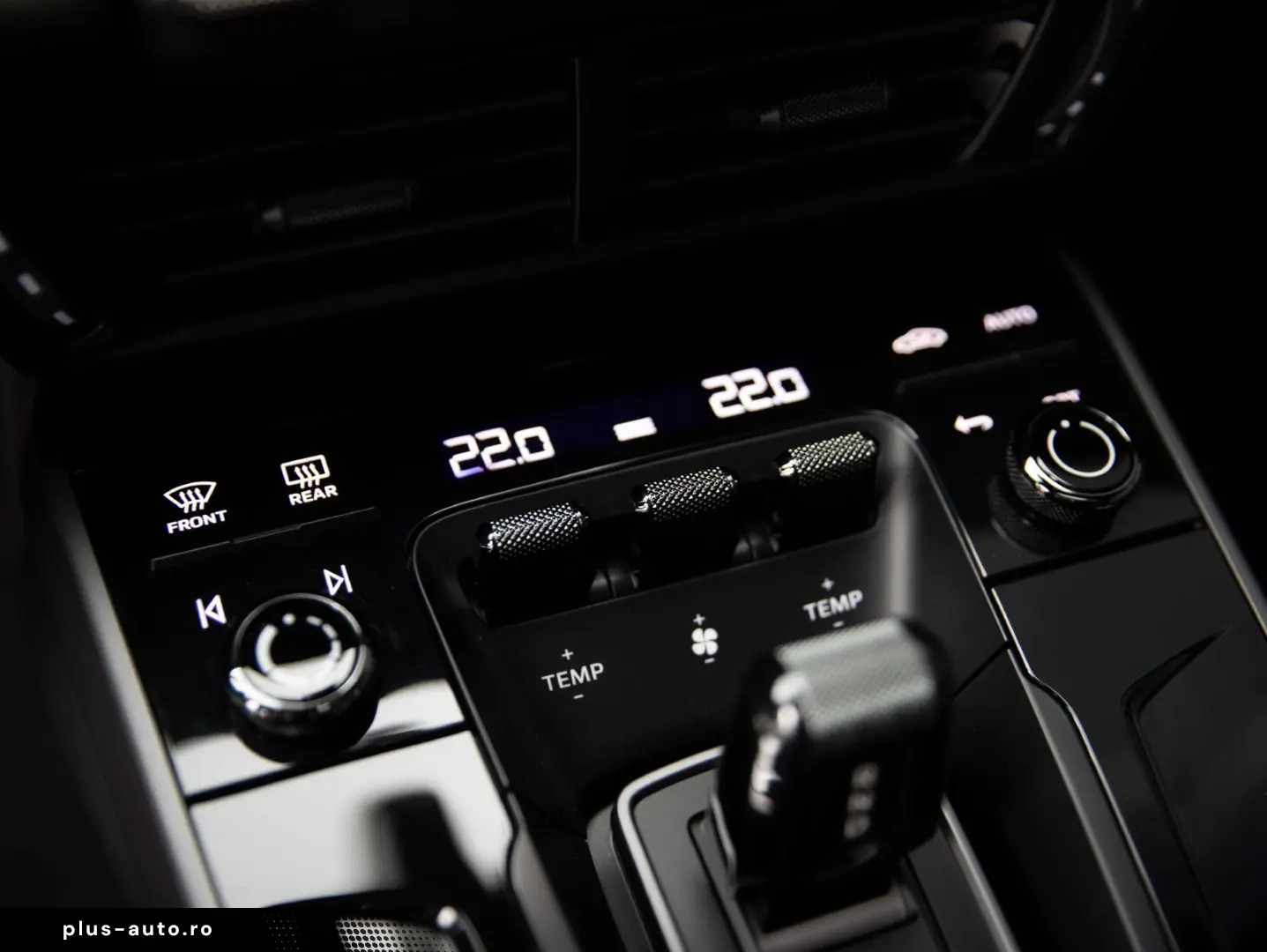 PORSCHE 992 .2 COUPE SPORTDES UITL HDMATR LIFT 360 INNO