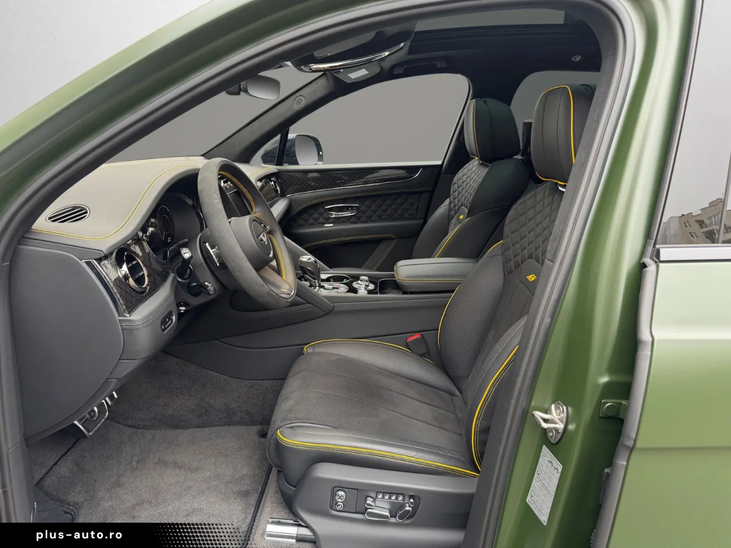 BENTLEY Bentayga S V8 BLACK EDITION Racing Green SATIN