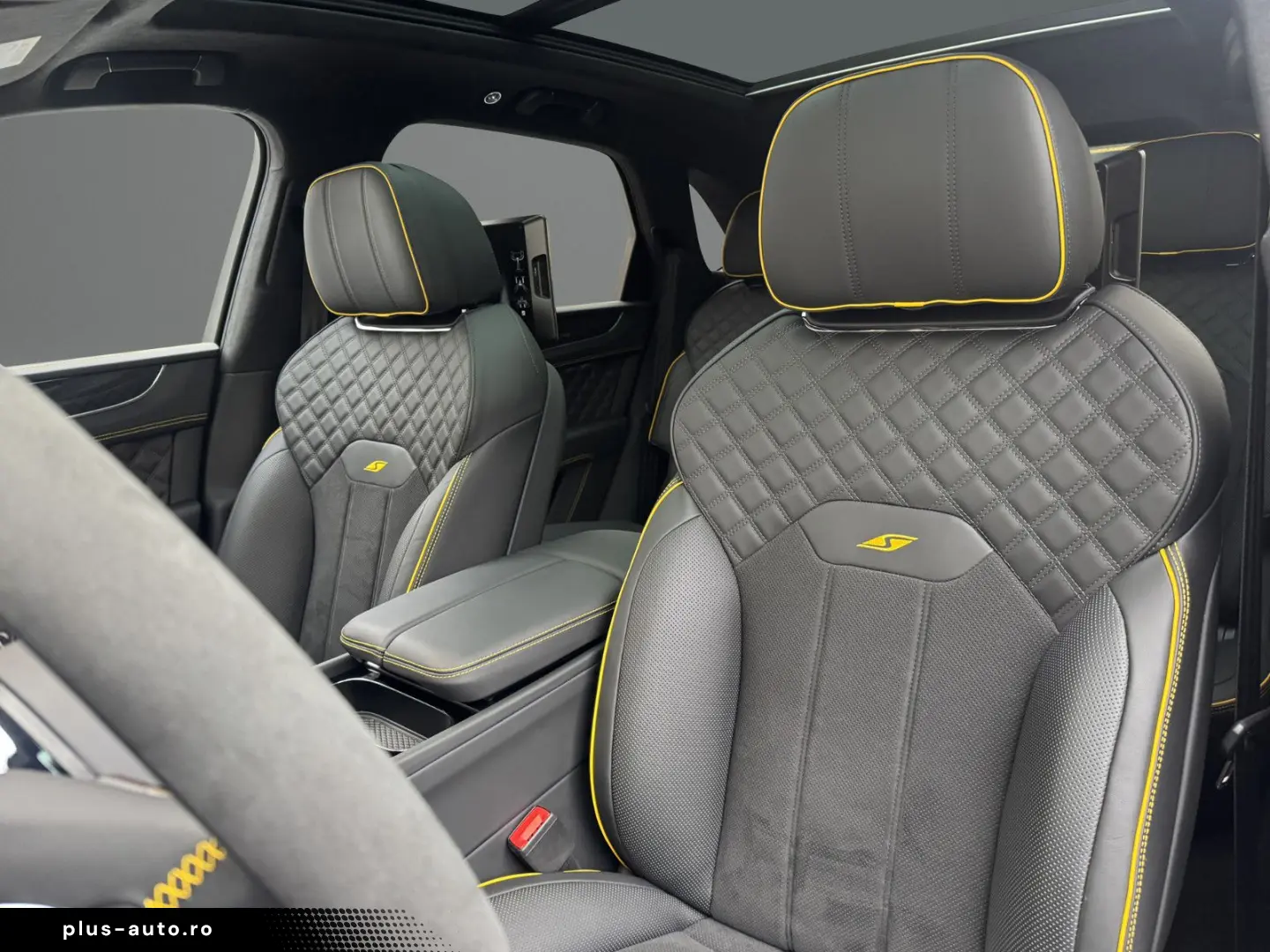 BENTLEY Bentayga S V8 BLACK EDITION Racing Green SATIN