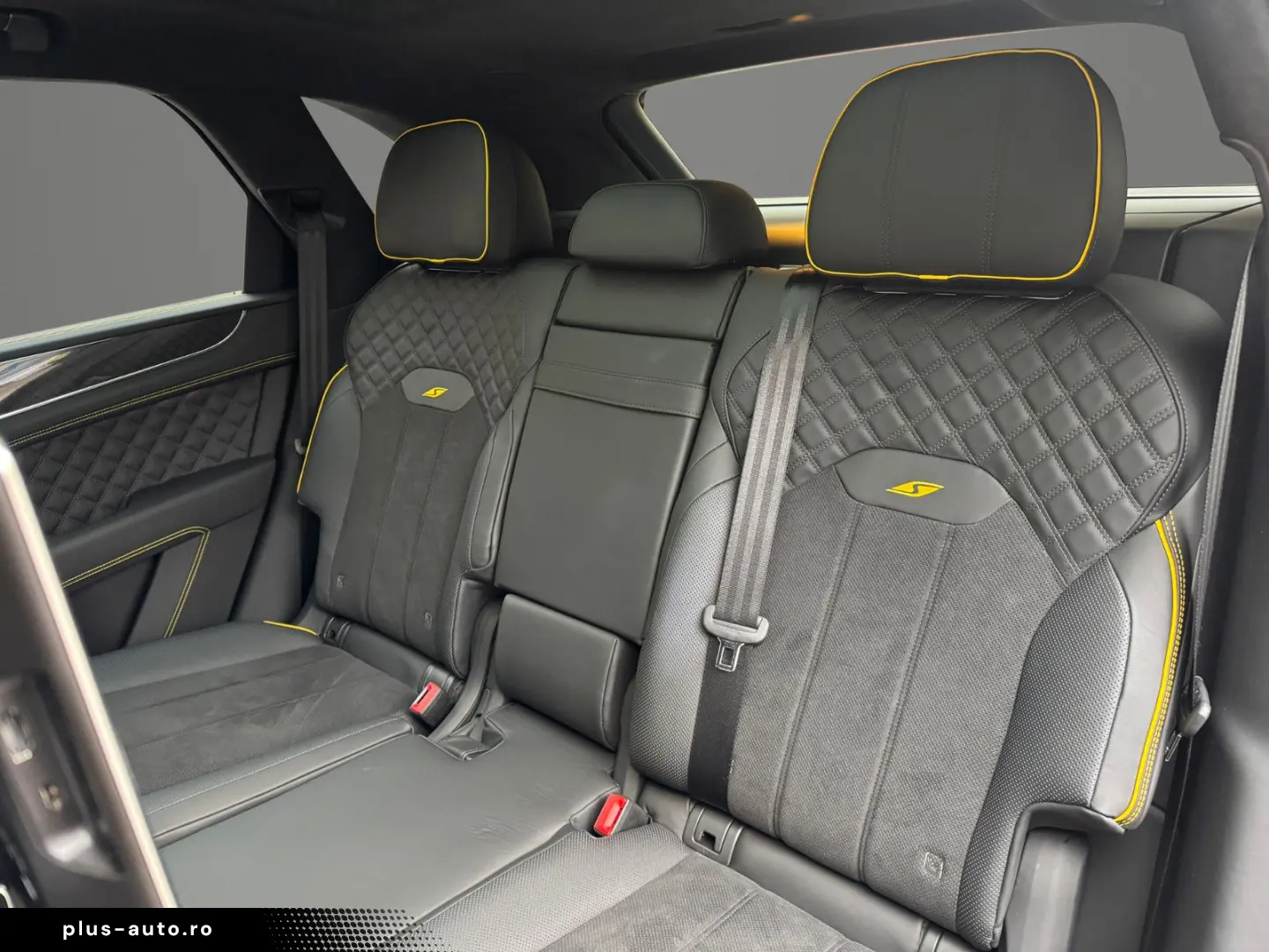 BENTLEY Bentayga S V8 BLACK EDITION Racing Green SATIN