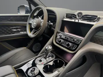 BENTLEY Bentayga S V8 BLACK EDITION Racing Green SATIN