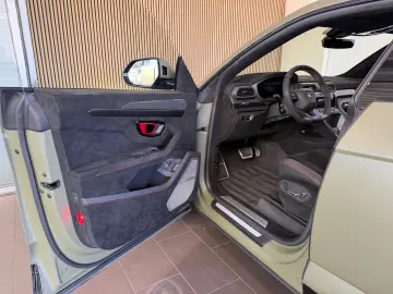 LAMBORGHINI Urus 4.0 V8 Performante  PANO HUD 360  23 Zoll