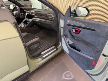 LAMBORGHINI Urus 4.0 V8 Performante  PANO HUD 360  23 Zoll