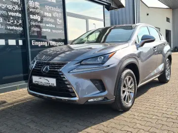 LEXUS NX 300H - Piele - Faruri LED - Navigatie - Roti iarna