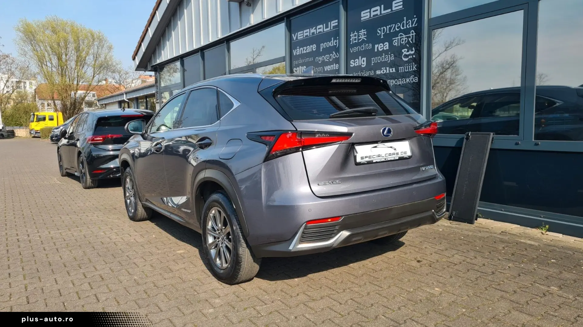 LEXUS NX 300H - Piele - Faruri LED - Navigatie - Roti iarna