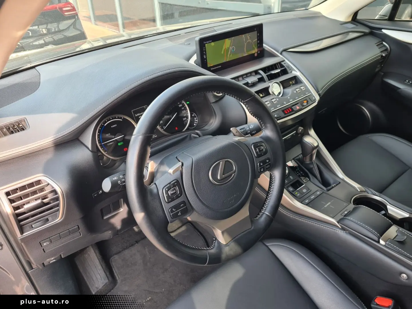 LEXUS NX 300H - Piele - Faruri LED - Navigatie - Roti iarna