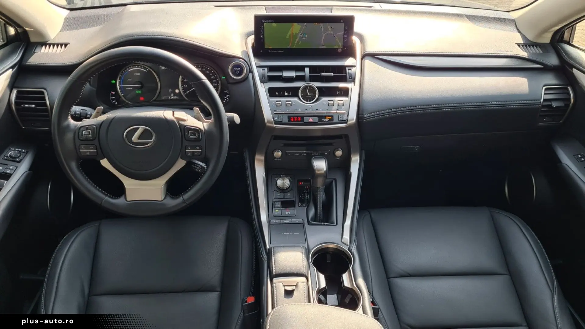 LEXUS NX 300H - Piele - Faruri LED - Navigatie - Roti iarna