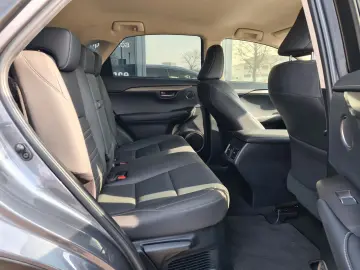 LEXUS NX 300H - Piele - Faruri LED - Navigatie - Roti iarna