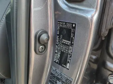 LEXUS NX 300H - Piele - Faruri LED - Navigatie - Roti iarna