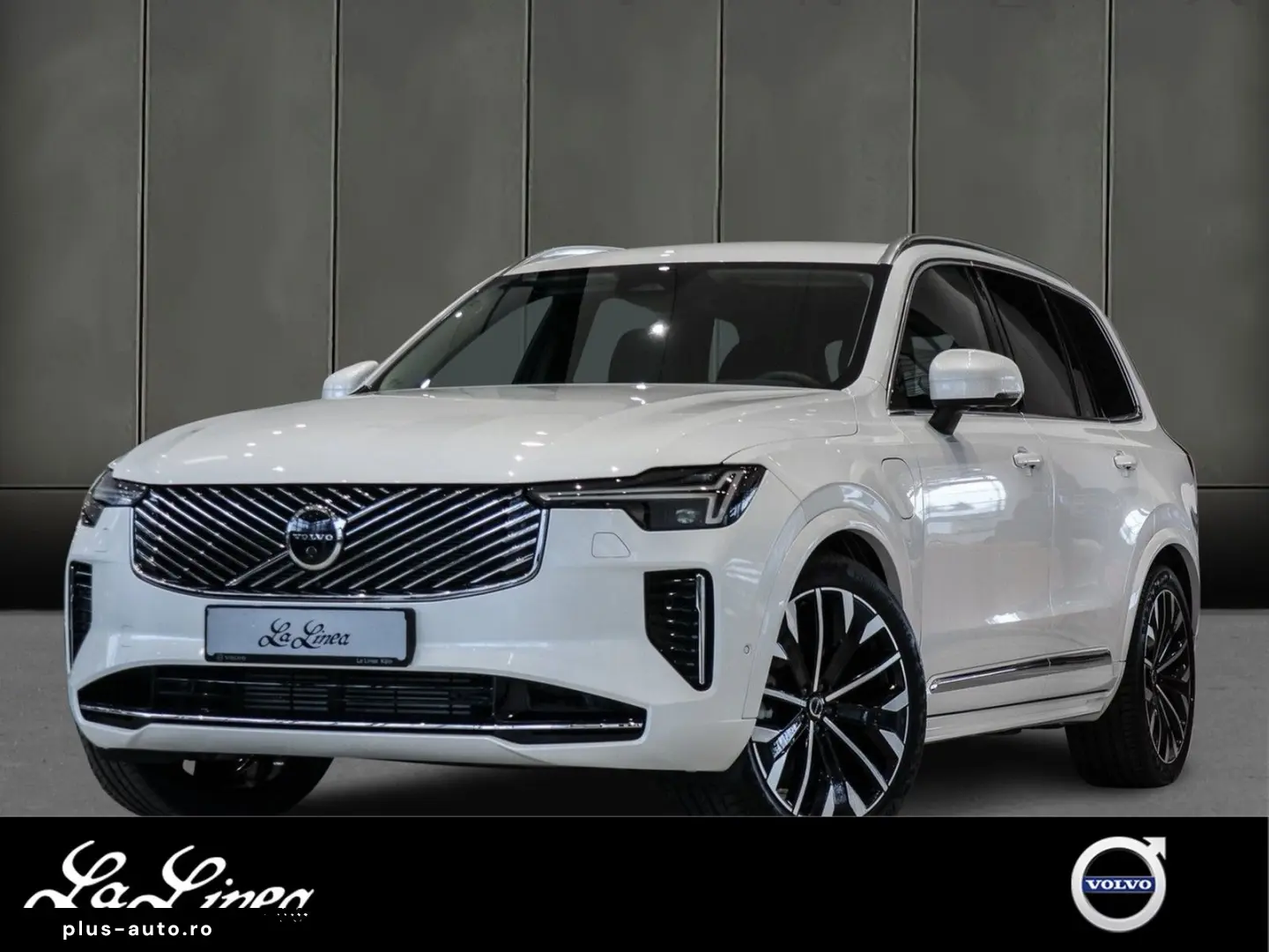 VOLVO XC90 T8 Recharge AWD Plus Bright Reskin NP 97.32