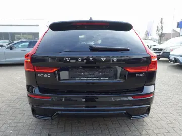 VOLVO XC60 Plus Dark B5 AWD Dark 360  H&K Memory ACC