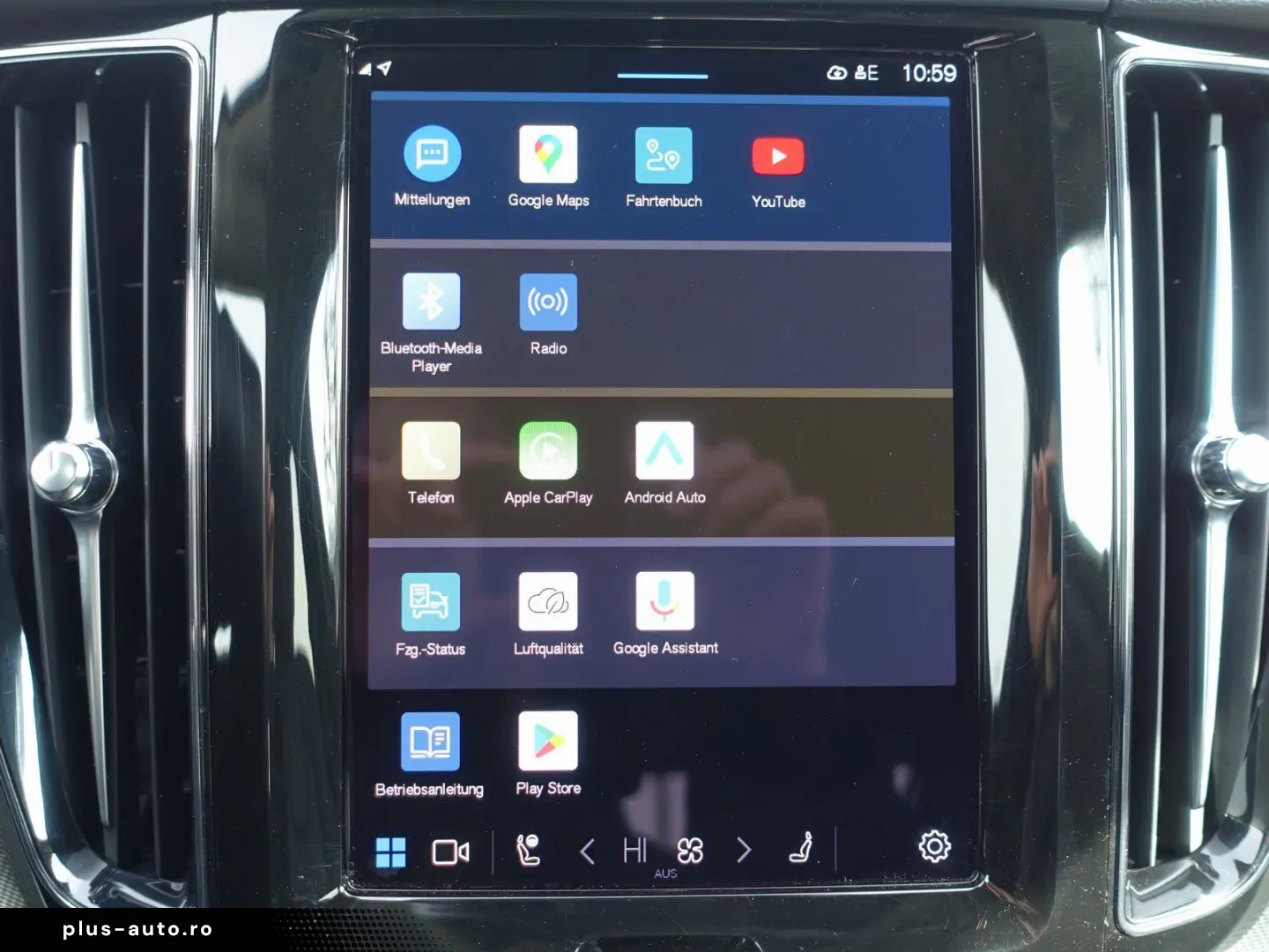 VOLVO XC60 Plus Dark B5 AWD Dark 360  H&K Memory ACC