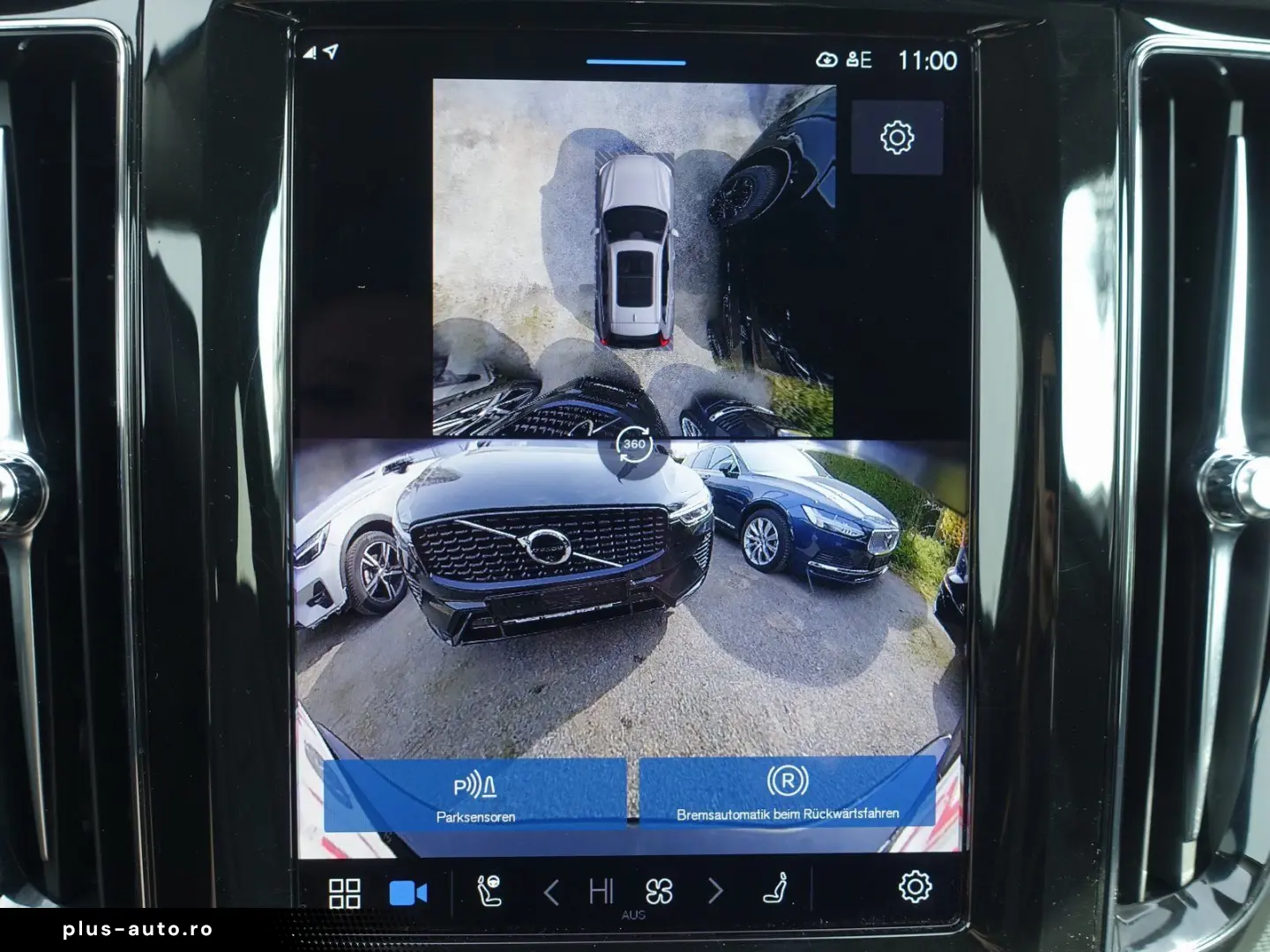 VOLVO XC60 Plus Dark B5 AWD Dark 360  H&K Memory ACC